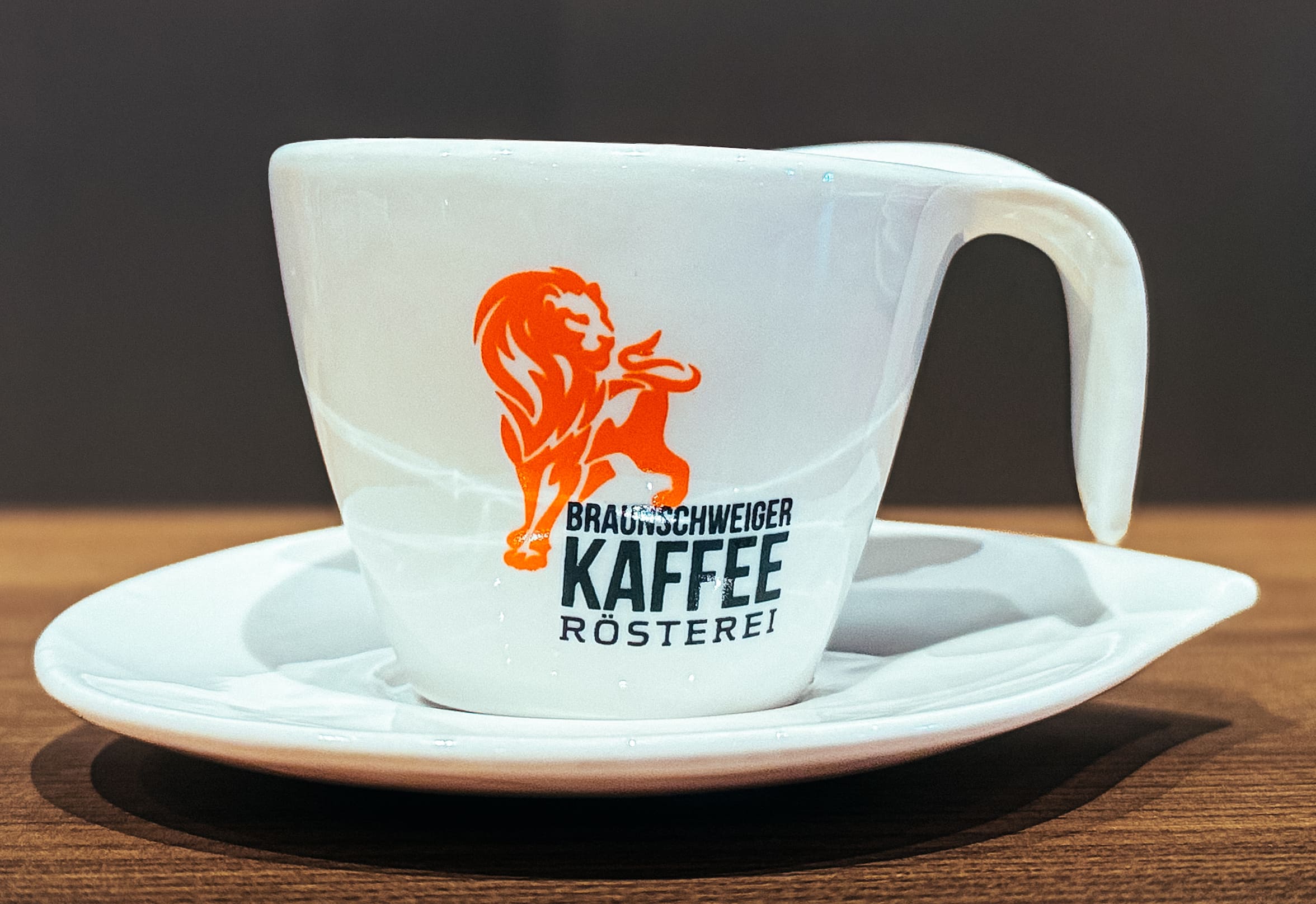 Espresso Tasse mit Untertasse